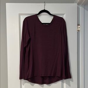 All in Motion burgundy Fitted Long Sleeve Blouse